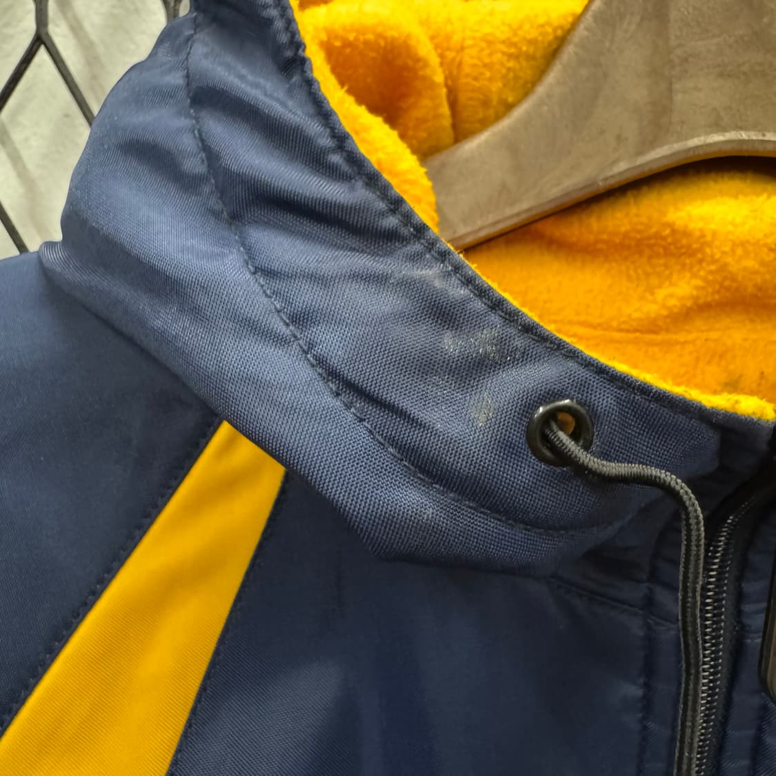 00s 나이키 올드스쿨 나일론 점퍼 옐로우 배색 라인 포인트 네이비 상품이미지6