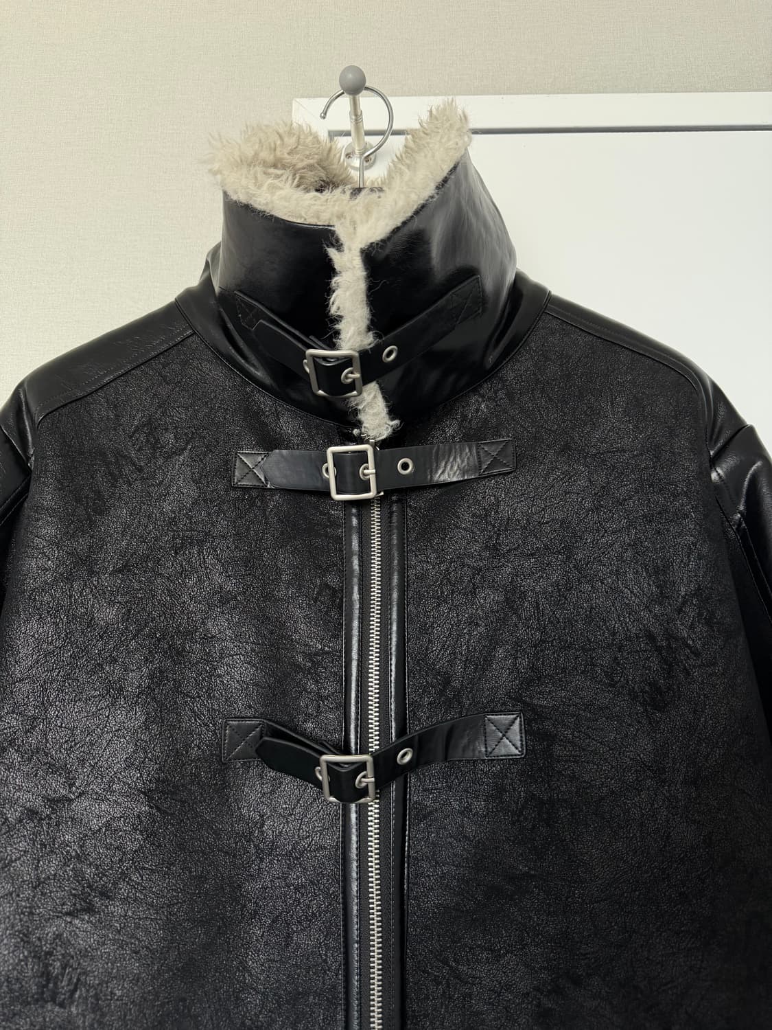 Wesame lab 위세임랩 롱 무스탕 에코레더 하이넥  상품이미지10