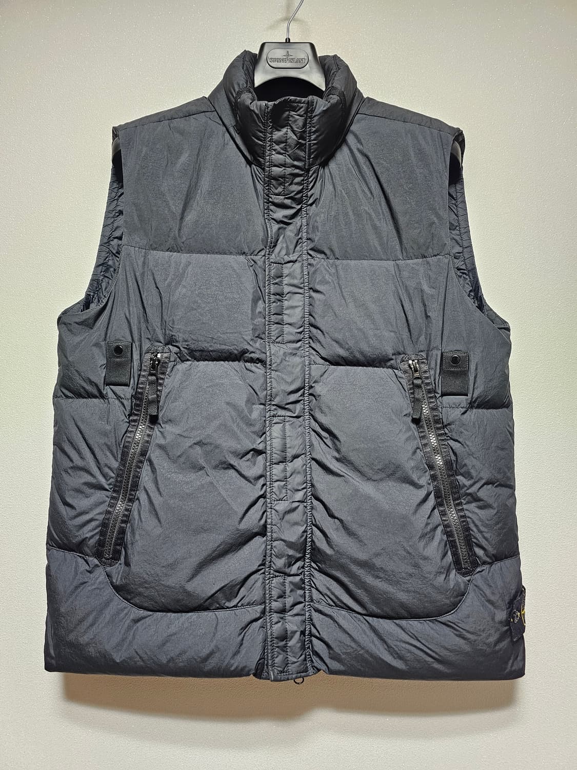 스톤아일랜드 크링클랩스 패딩조끼 상품이미지1