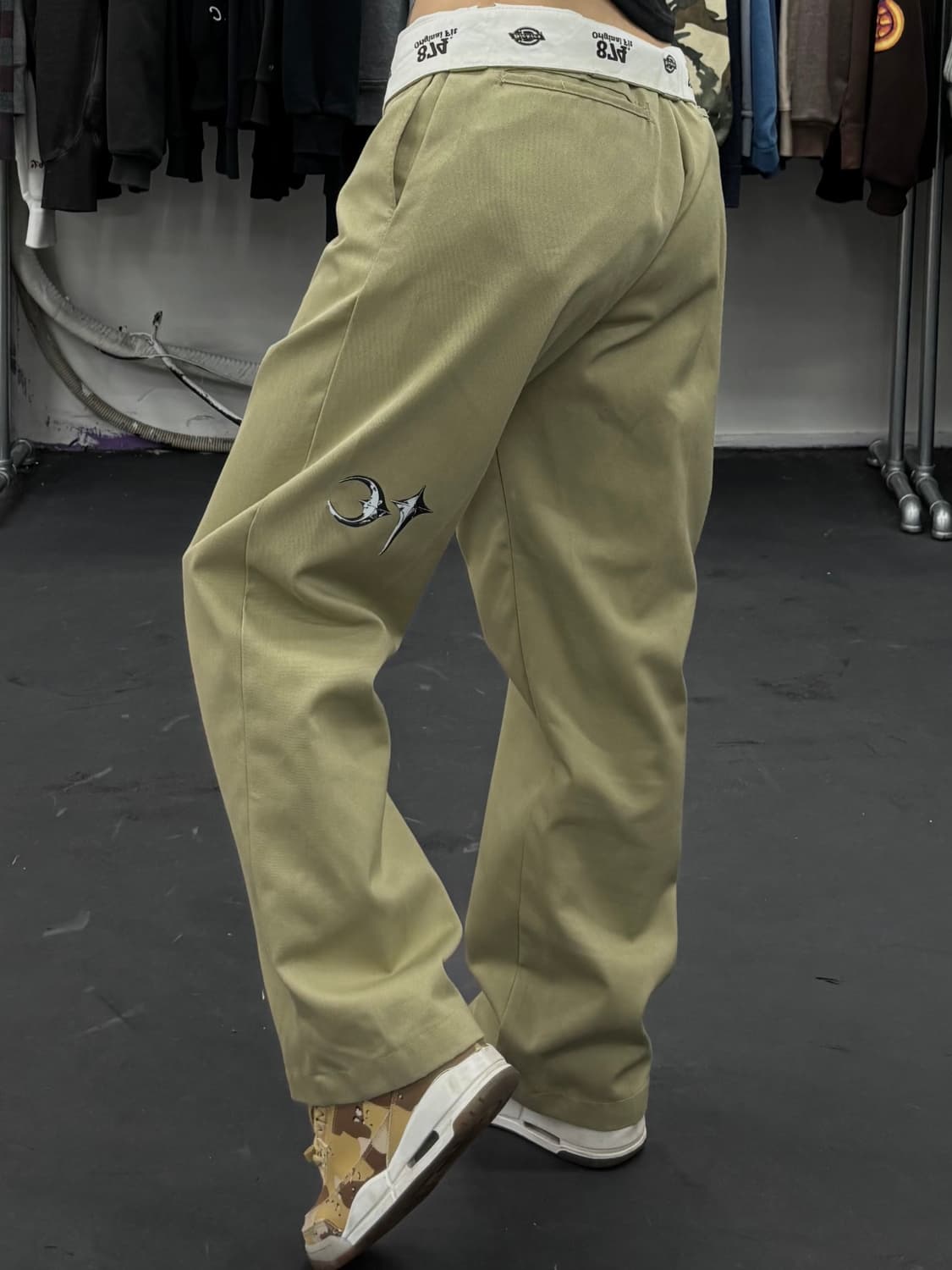 디키즈 떠그클럽 베이지 코튼 팬츠 상품이미지1