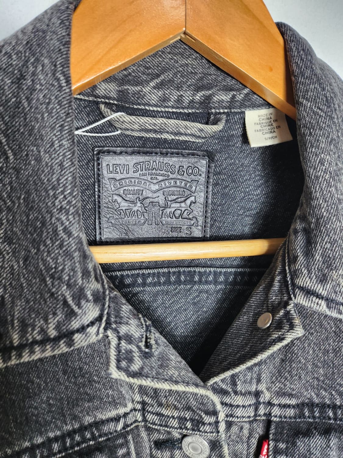 리바이스 흑청 데님 트러커 자켓 상품이미지3