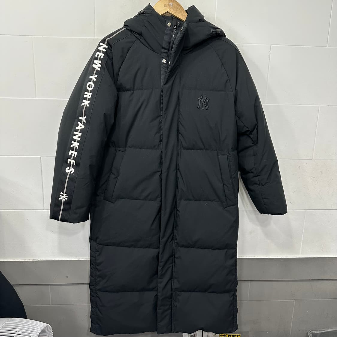 MLB 뉴욕양키즈 롱패딩 상품이미지1