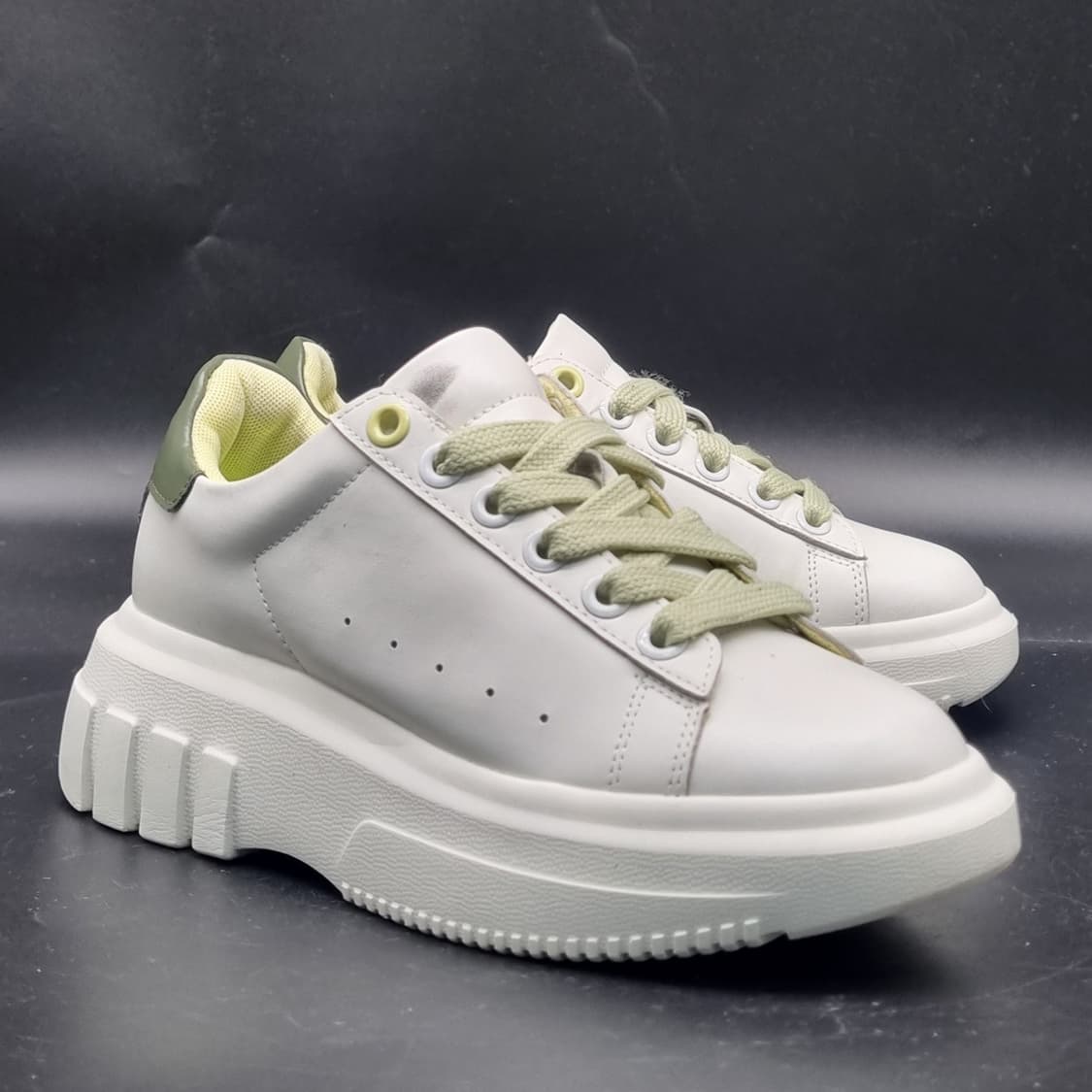 빈폴 하이러시 스니커즈 230 굽5 상품이미지1