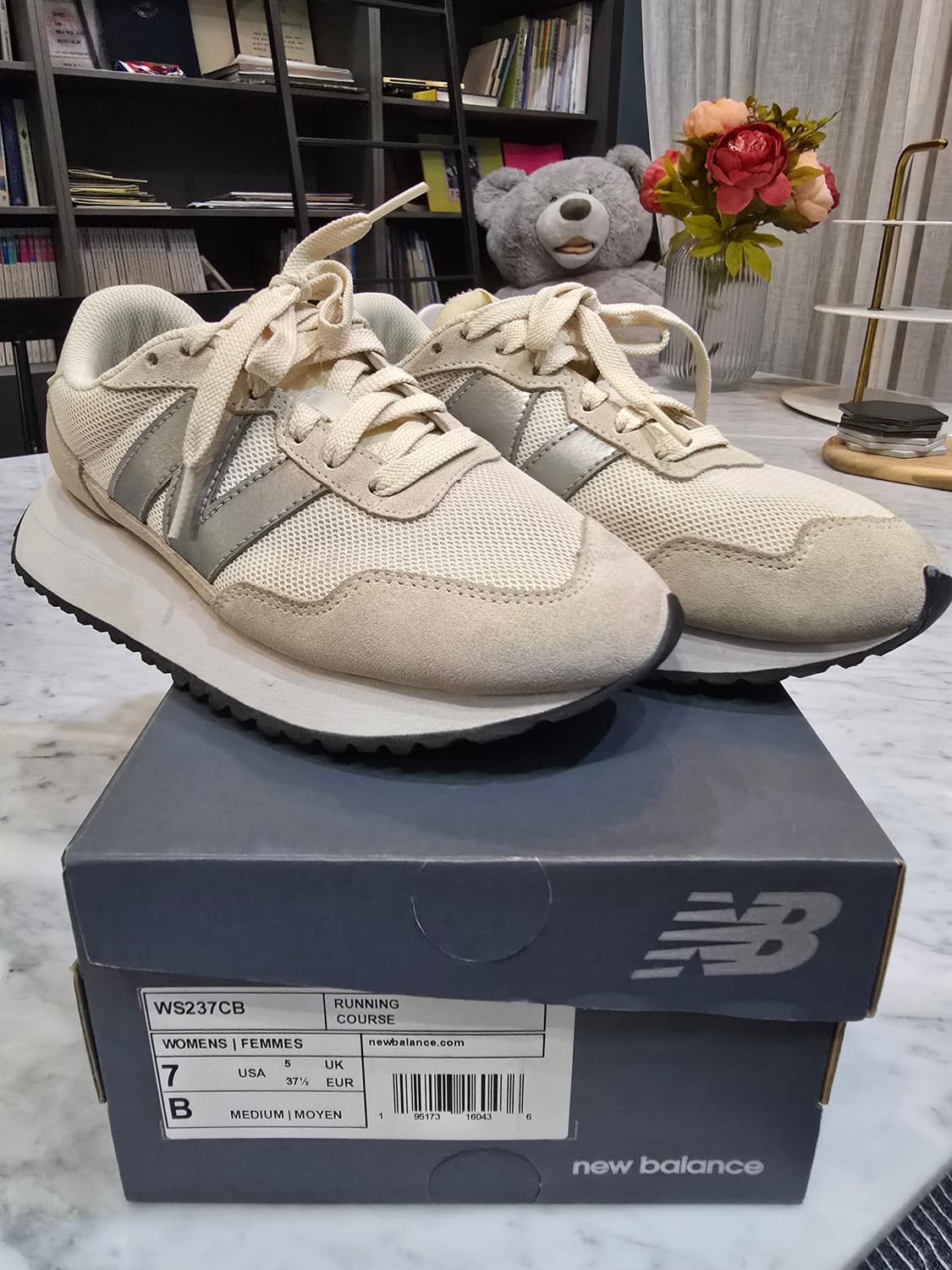 뉴발란스운동화 237cb 씨솔트 240 판매합니다 상품이미지2