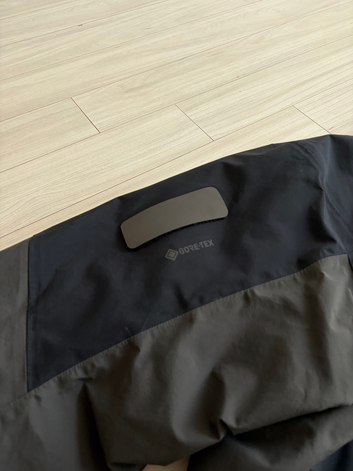 아크테릭스 시스템A 인슐레이터 고어텍스 자켓 상품이미지6