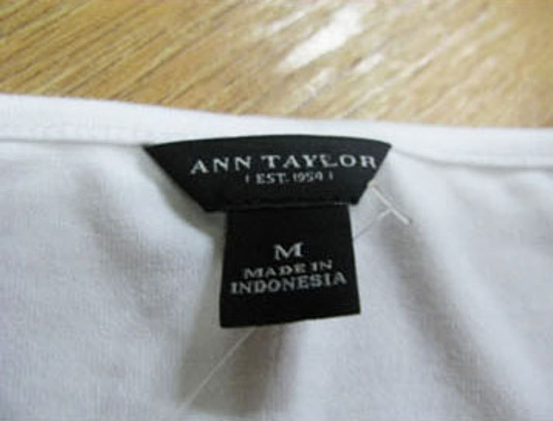앤테일러(Ann Taylor) 레이스배색티 55-66 새상품 상품이미지5