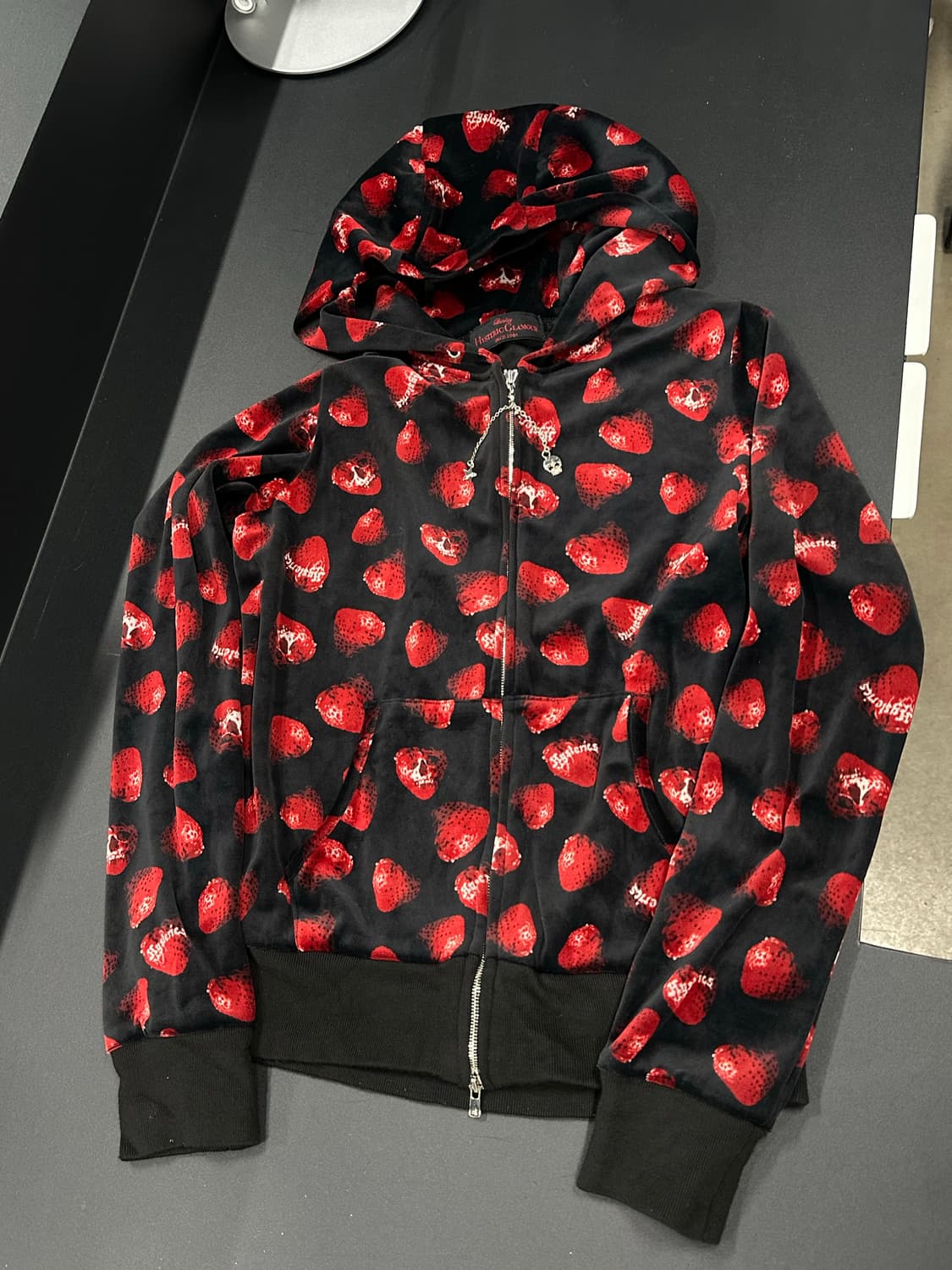 히스테릭 글래머 스컬베리 해골 딸기 벨벳 후드집업 상품이미지4