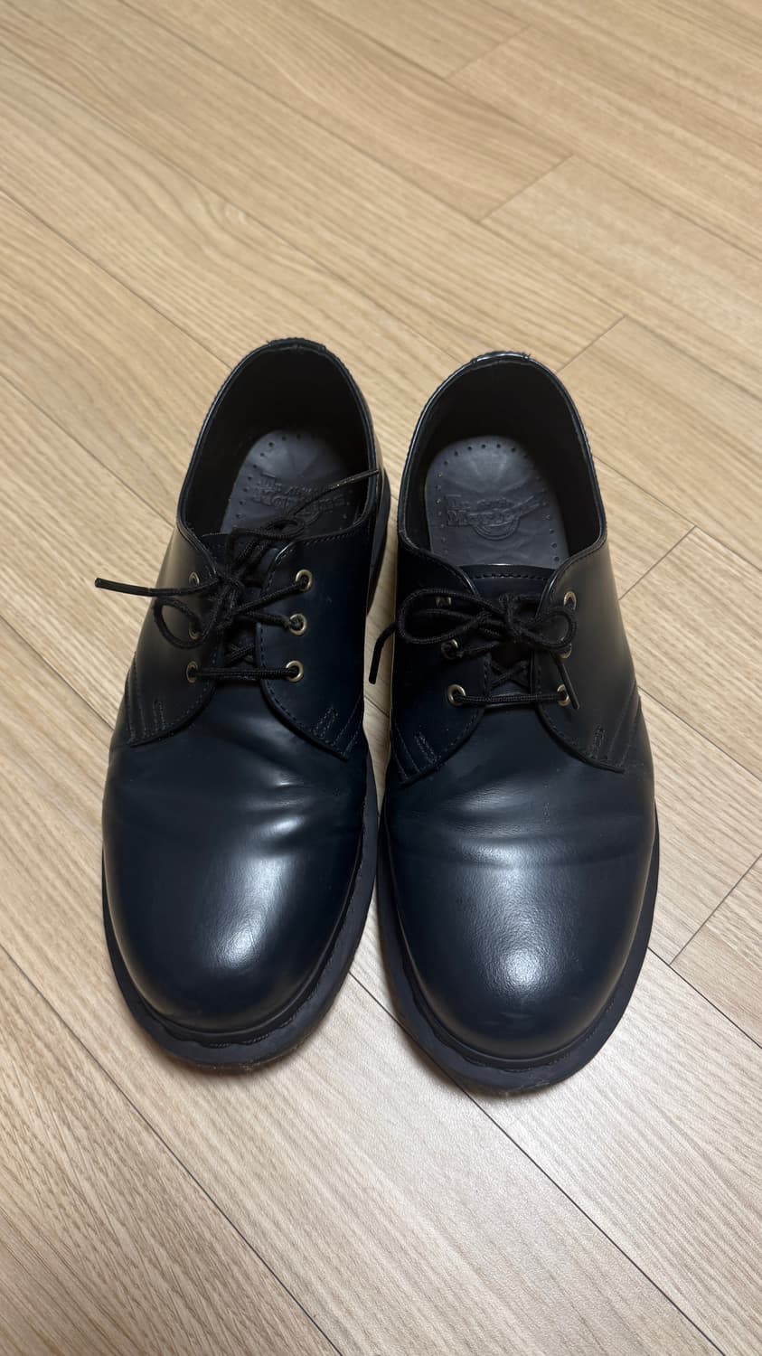 Uk7,260) 49,000원 닥터마틴 1461 스무스 상품이미지1