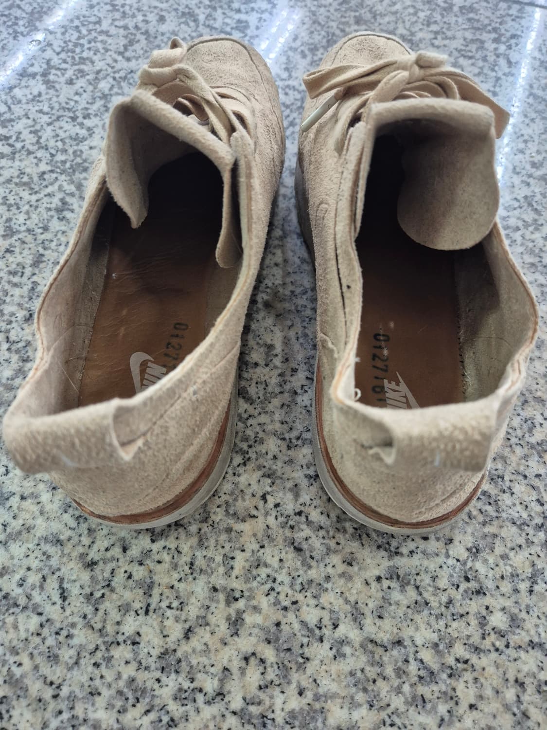 나이키 스웨이드 에어맥스 us 7.5 판매합니다 상품이미지4