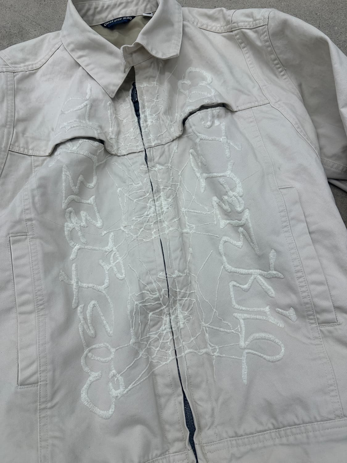 코스트퍼킬로 스파이더 자수 트러커 자켓 상품이미지2