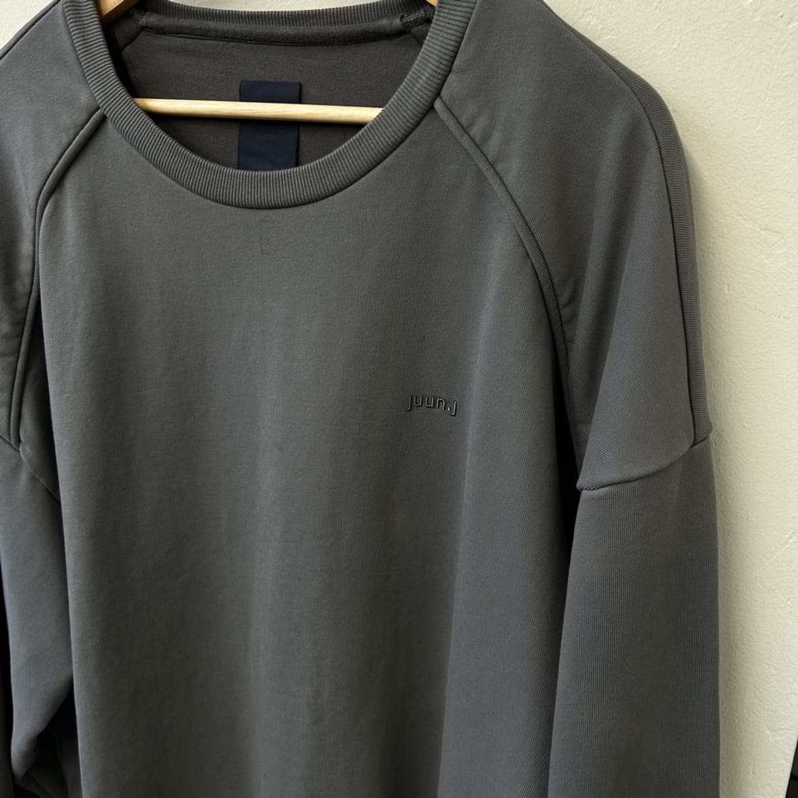 15558 - 20F/W 준지 로고 자수 맨투맨 상품이미지4