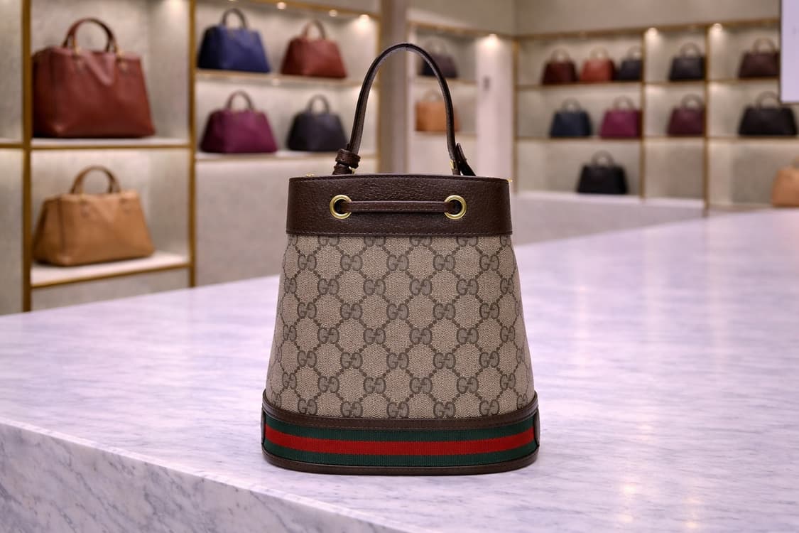 [A급] 구찌 오피디아 GG 수프림 캔버스 버킷백 스몰 판매합니다!!! 상품이미지2