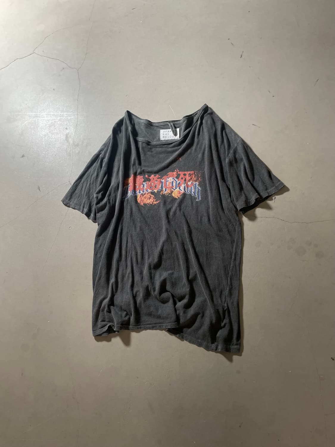 JUVENILE HALL ROLLCALL Graphic T-shirt 상품이미지1