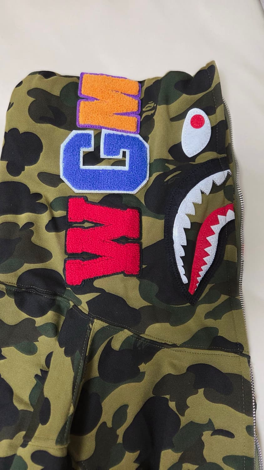 베이프 Bape 1st camo shark full zip hoodie 상품이미지2