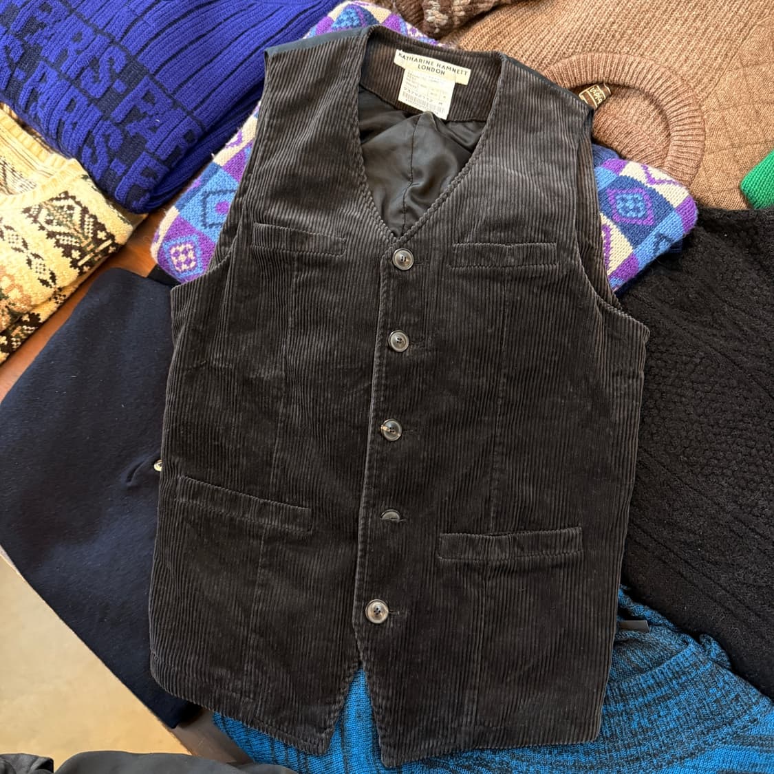 캐서린햄넷런던 코듀로이베스트  상품이미지1