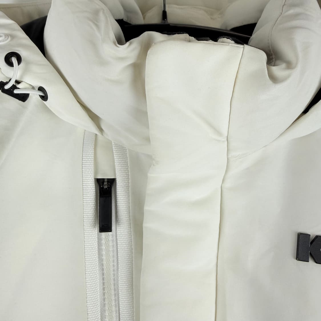 (95) K2 숏패딩 화이트 상품이미지4