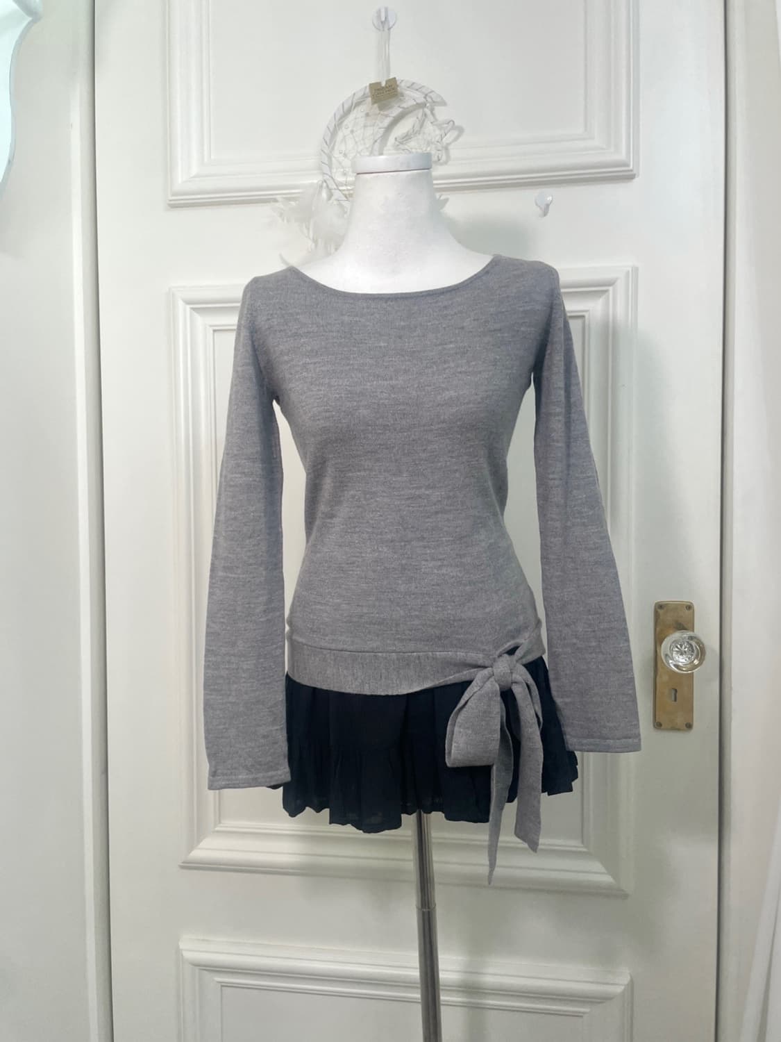 gray bow point slim wool knit top 상품이미지1
