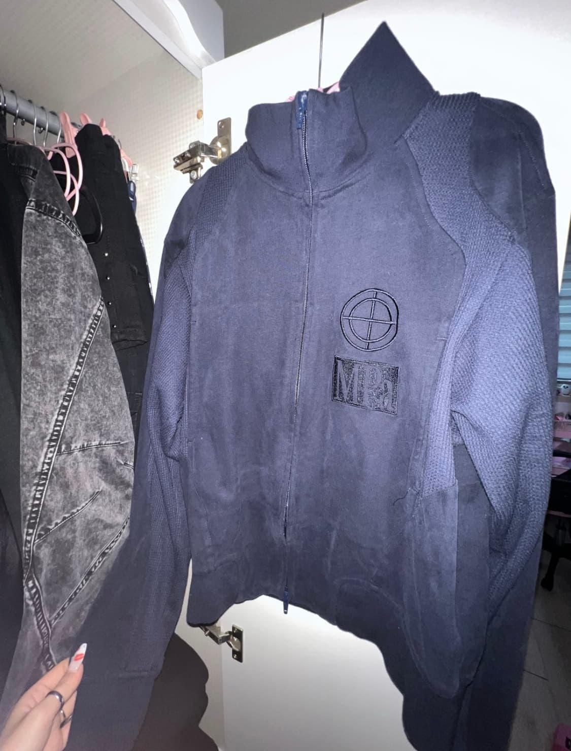 (NAVY) 플라스틱프로덕트 CONTRAST ZIPPED JACKET 상품이미지1