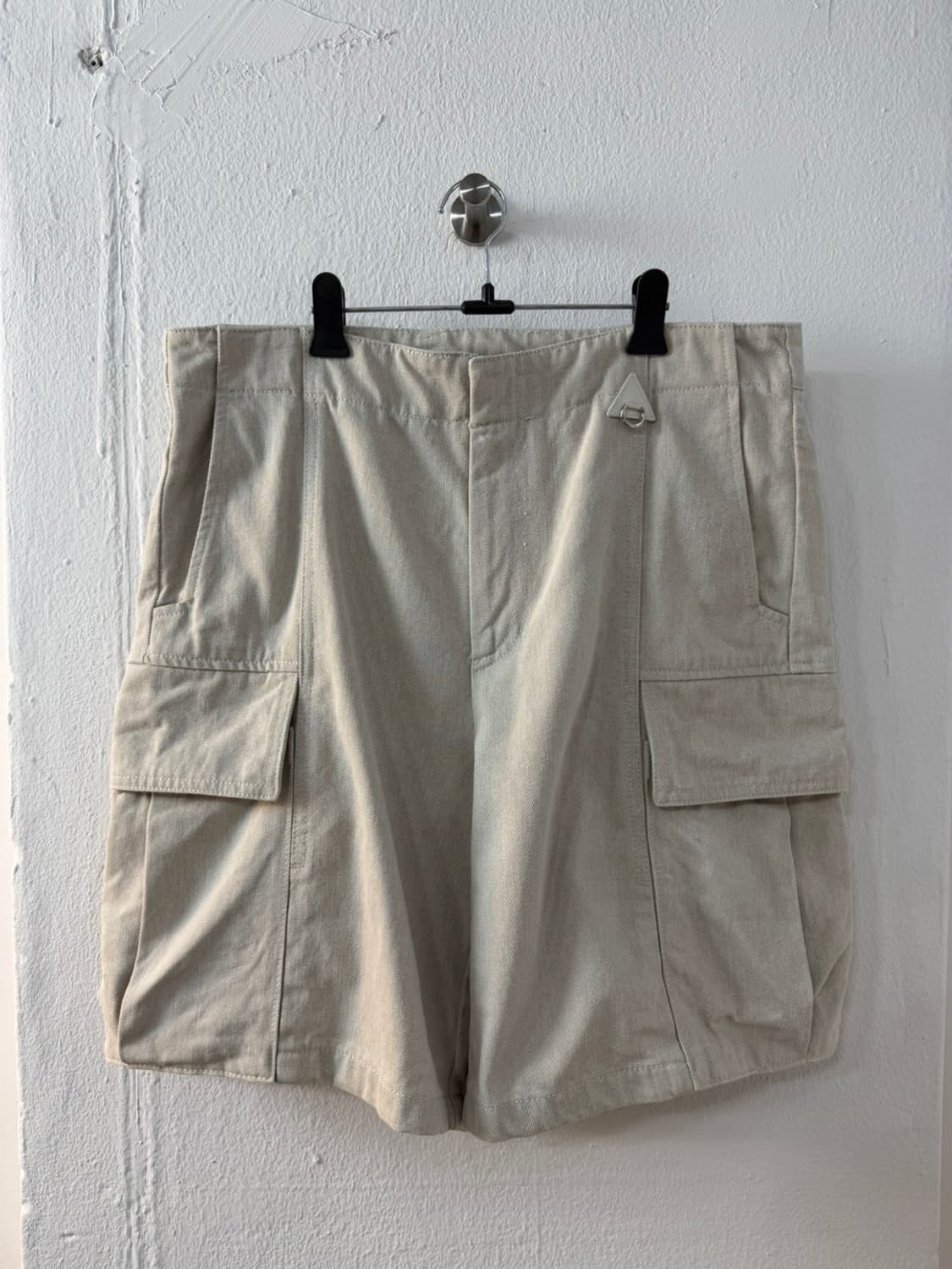 솔리드 옴므 데님 카고 반바지 상품이미지1