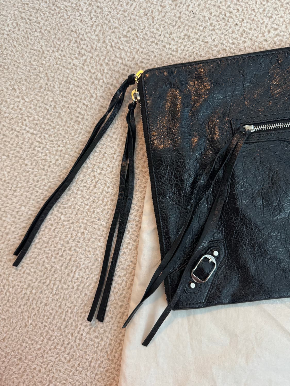 발렌시아가 모터백 클러치 상품이미지2