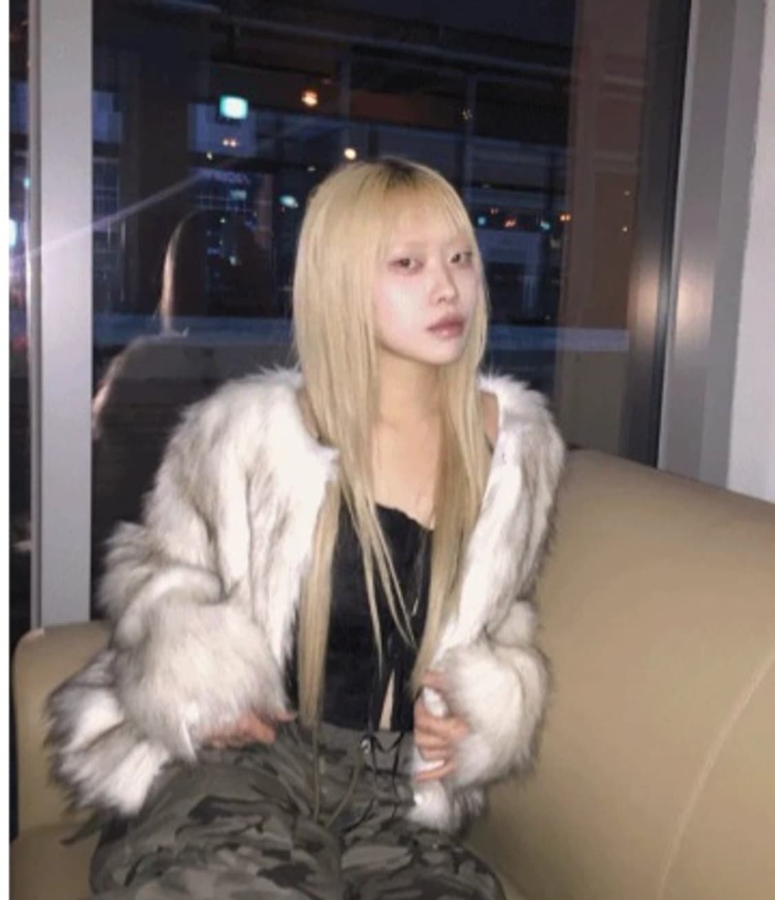 여자 화이트 퍼코트 퍼자켓 핏예쁨 상품이미지2