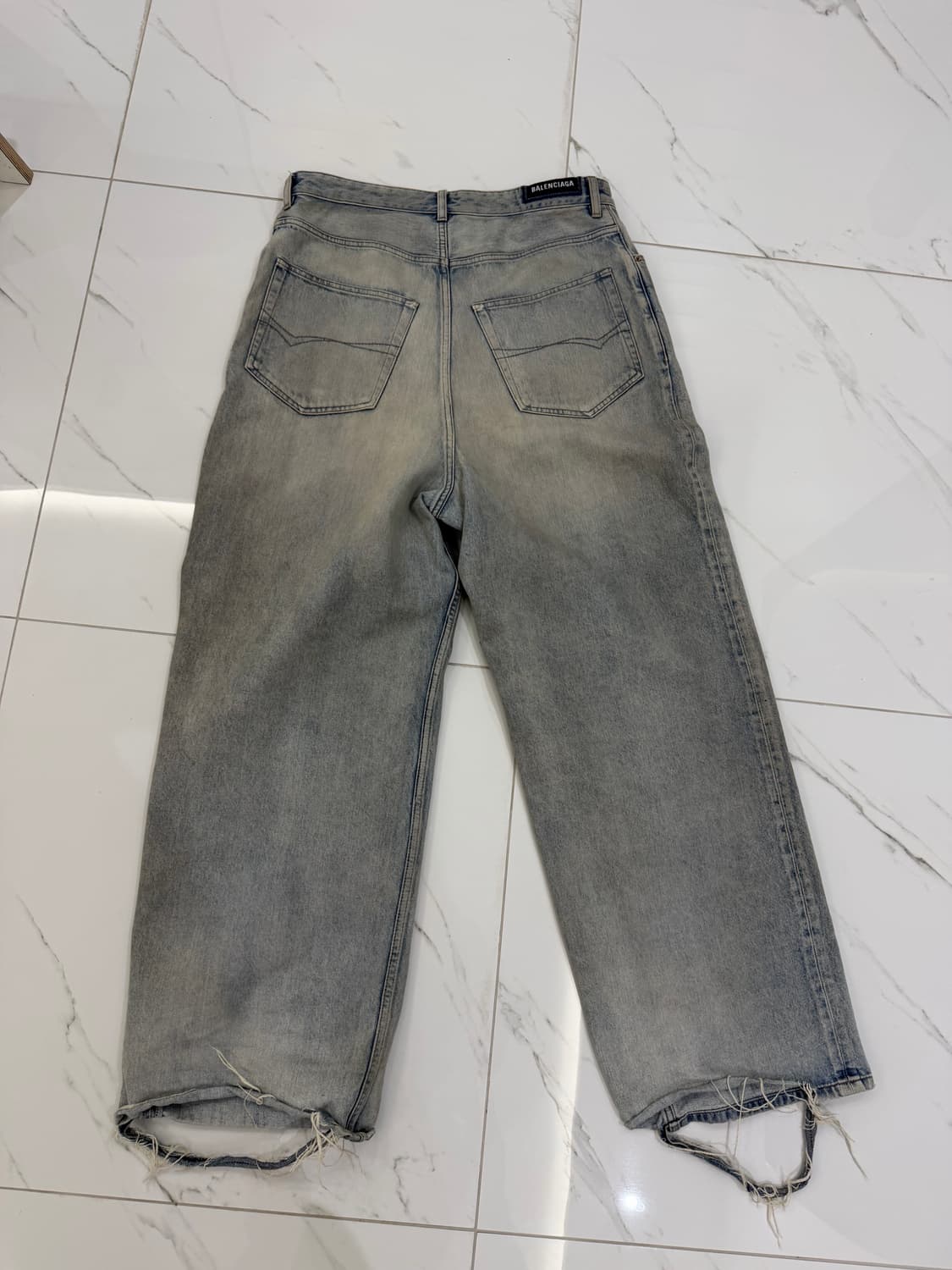 [M]발렌시아가 라지배기 팬츠 연청 상품이미지2