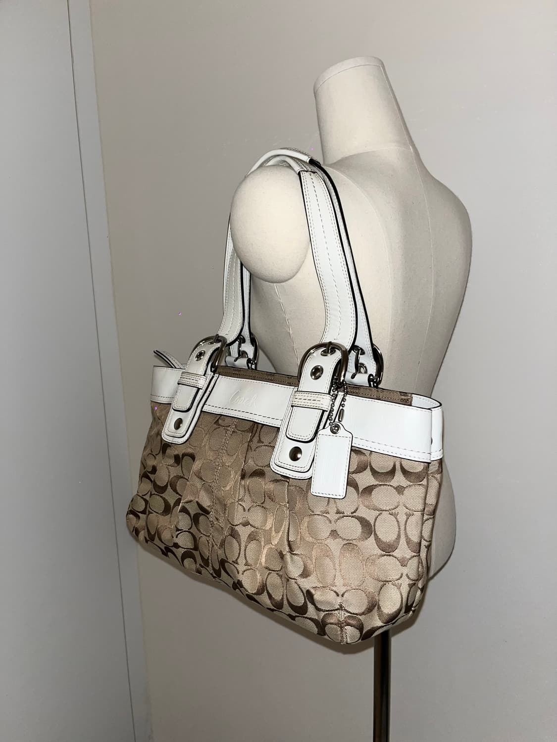 📦 Coach basic white&beige Shoulder Bag 상품이미지3