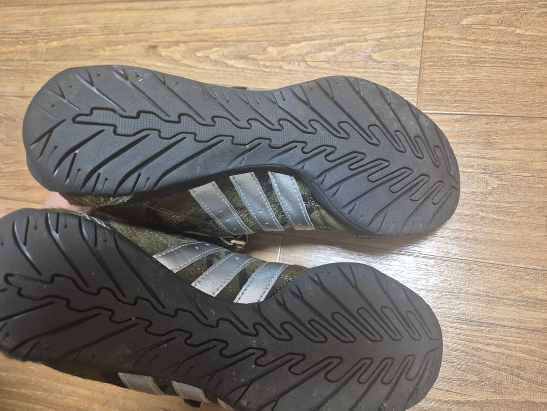 떠그클럽 아디다스 콜라보 신발 225 상품이미지3