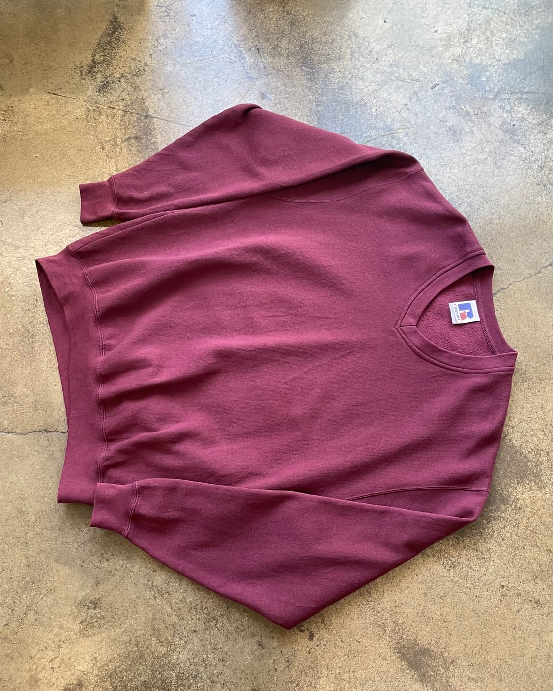 Russell v-neck plain sweatshirt 러셀 스웻셔츠 상품이미지8