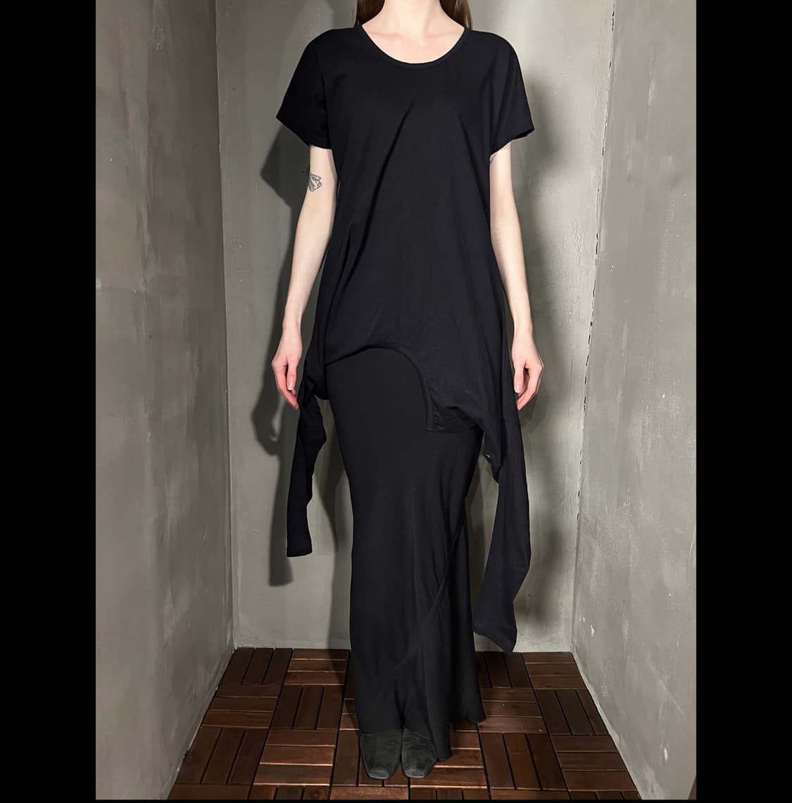 리미 푸 비대칭 인버티드 숏슬리브 티셔츠 상품이미지1