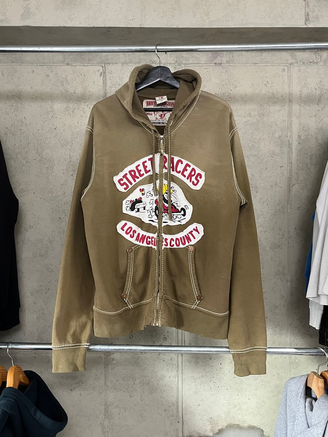 TRUE RELIGION SWEATSHIRT BIG T 상품이미지1