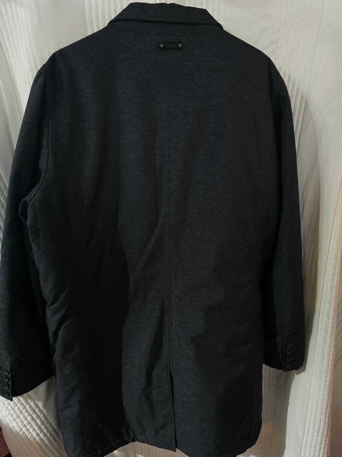 DKNY 차콜 패딩 코트 상품이미지3