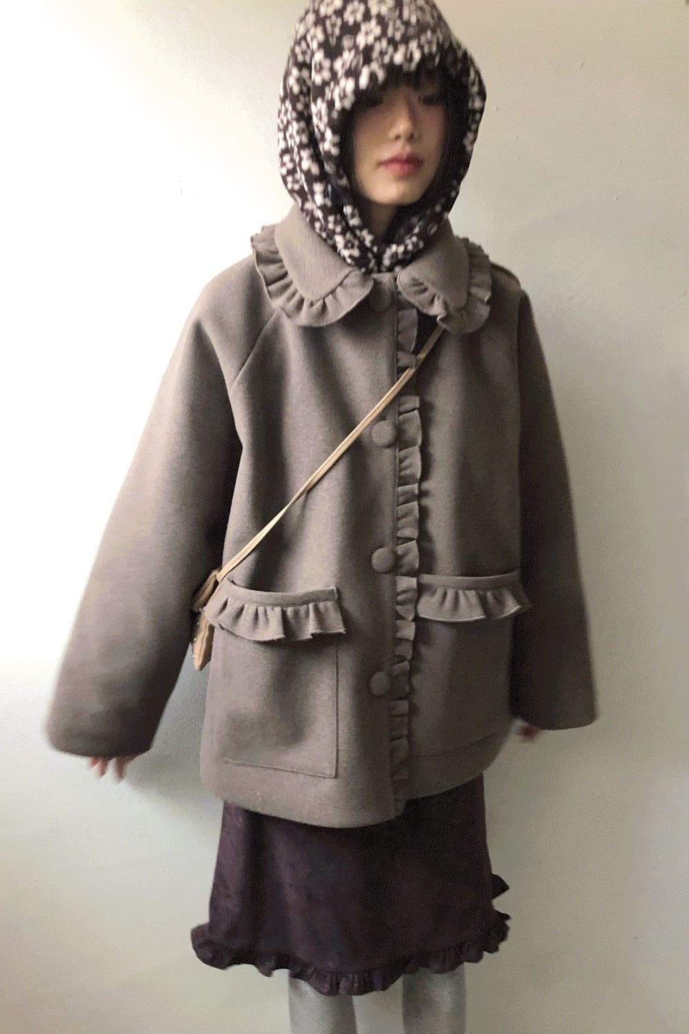 히피디피  hug frill coat 상품이미지1