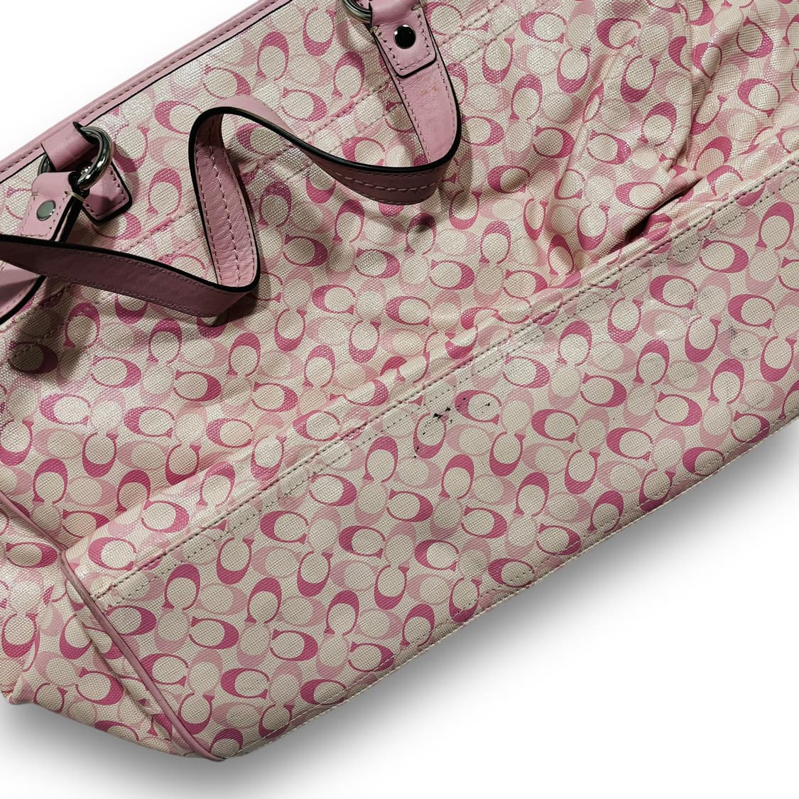 코치 러블리 시그니처 로고 y2k 딸기우유 숄더백/크로스백 상품이미지7