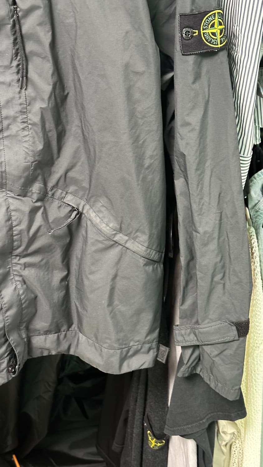스톤아일랜드 가먼트 포퍼먼스 바람막이 자켓 L 정품 급처 상품이미지4