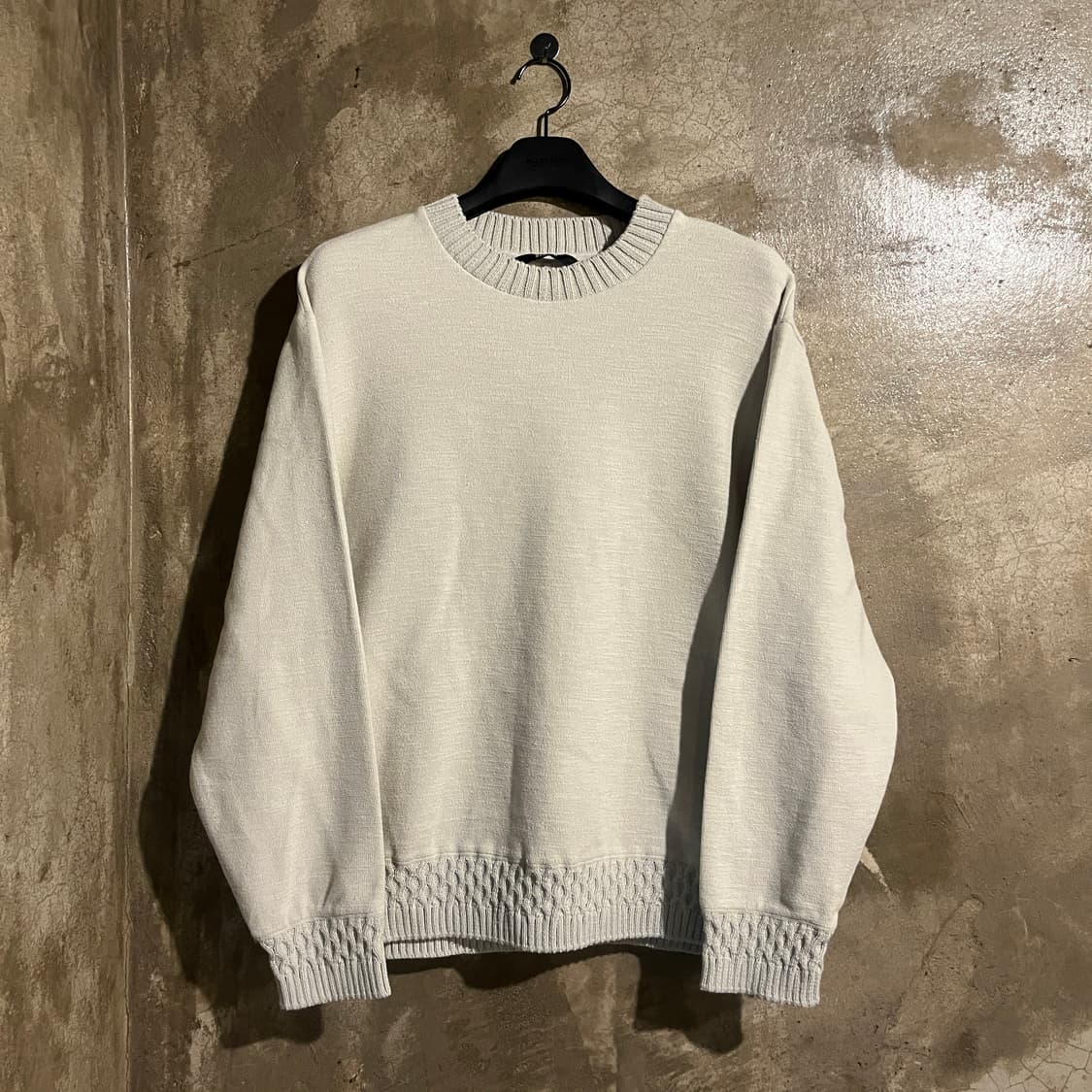 시스템 라운드 니트 상품이미지1