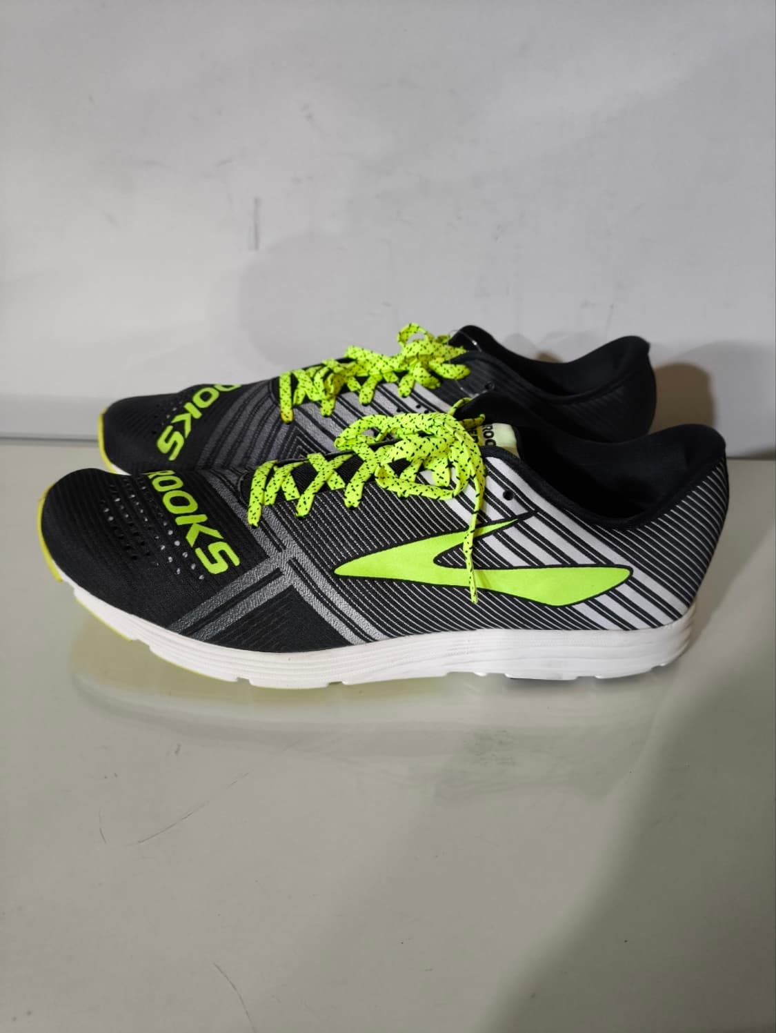 285mm 브룩스 하이페리온 런닝화  상품이미지3