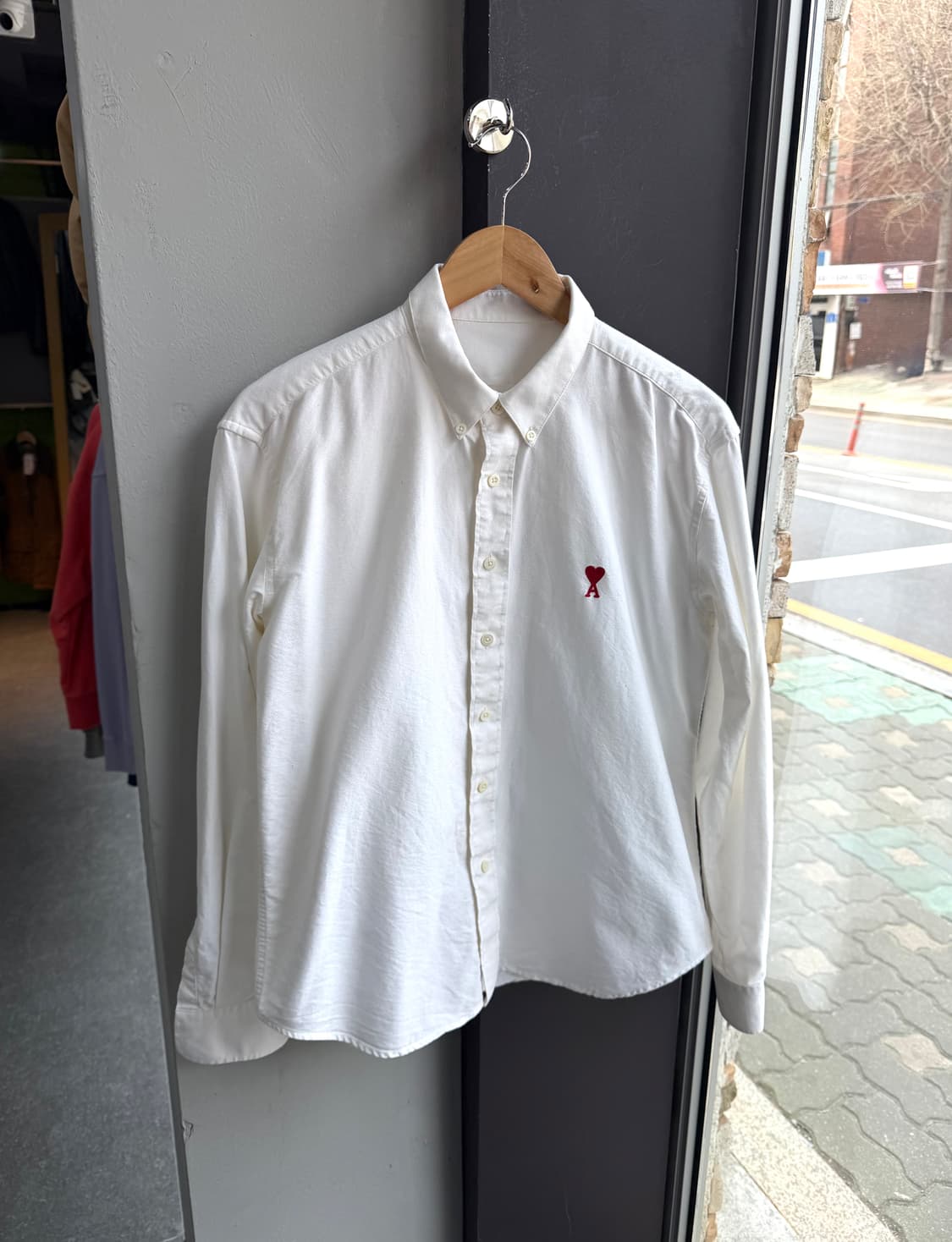 100/ 아미 하트로고 옥스포드 화이트 셔츠 상품이미지2