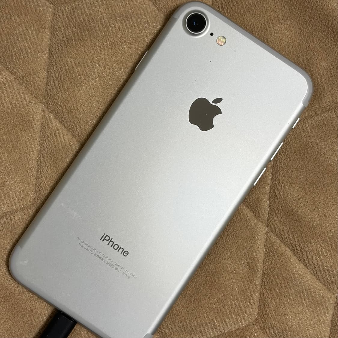 아이폰 7 실버 32gb 배터리 93% 상품이미지1