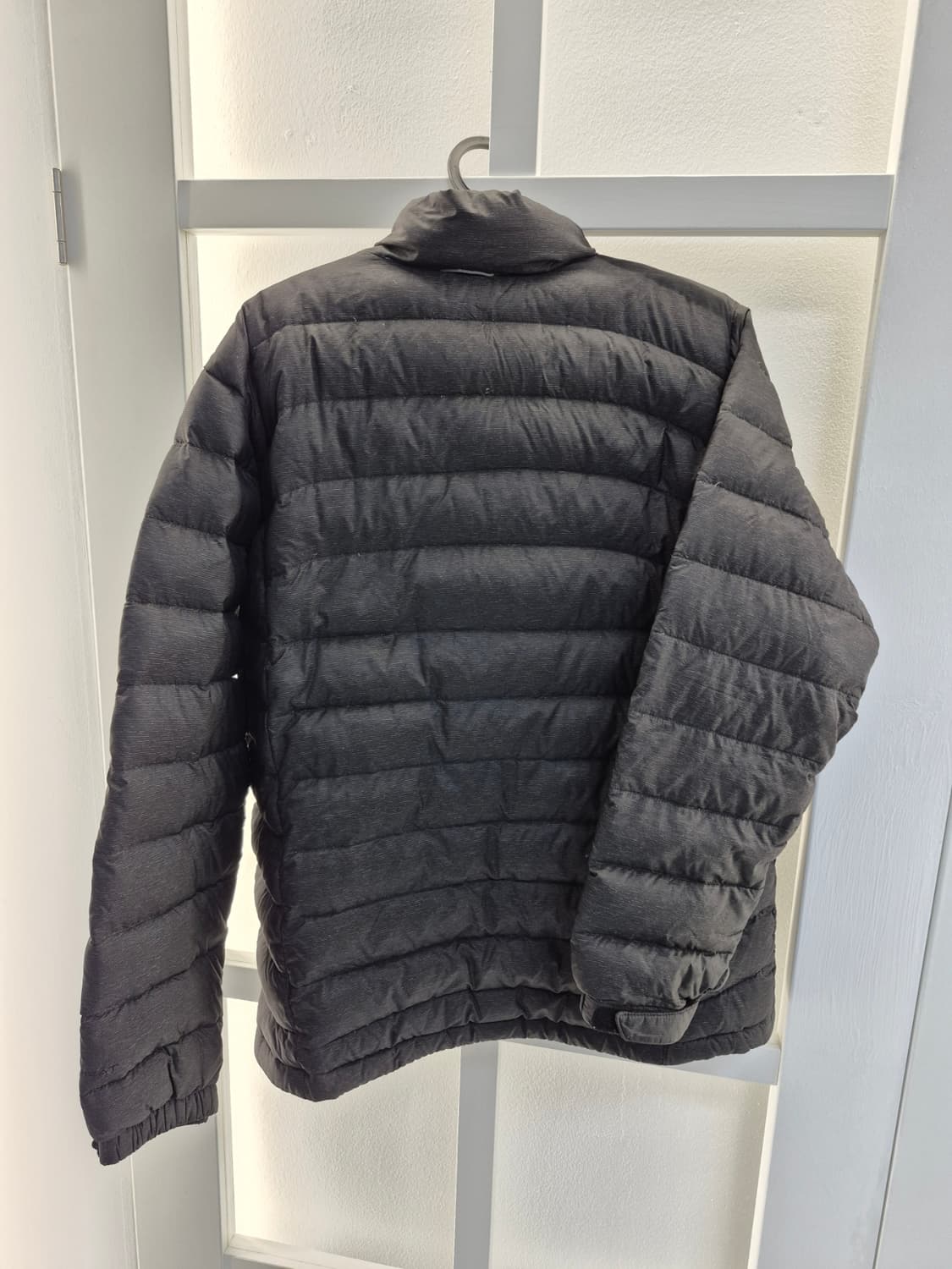 콜롬비아 구스경량패딩 100사이즈 팝니다 상품이미지2