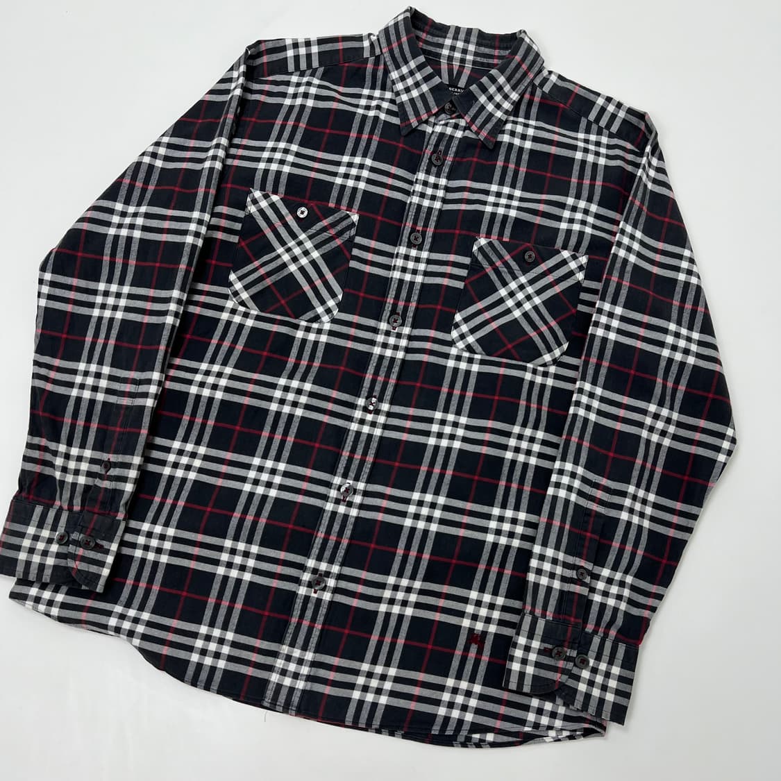 Burberry 버버리 하단 기마로고 체크 셔츠 상품이미지4