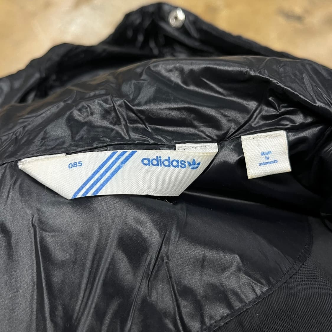 아디다스 블랙 실버 숏패딩 85 상품이미지5