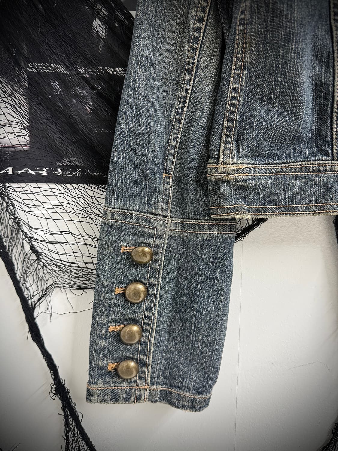 Fleur beads detailed denim jacket 상품이미지4