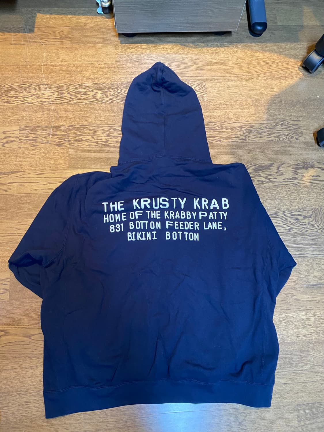 유니클로 cpfm 스폰지밥 후드 4xl  네이비 상품이미지3