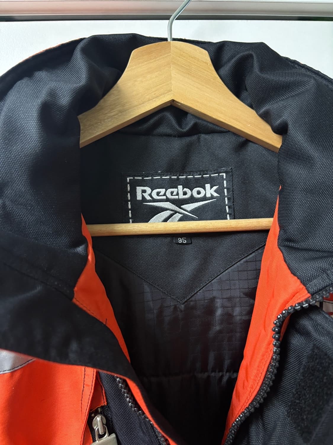 리복 리플렉티브 파이어맨 점퍼  상품이미지3