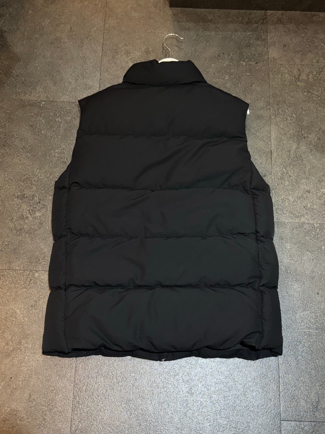 아디다스 패딩조끼 블랙 L사이즈 상품이미지3