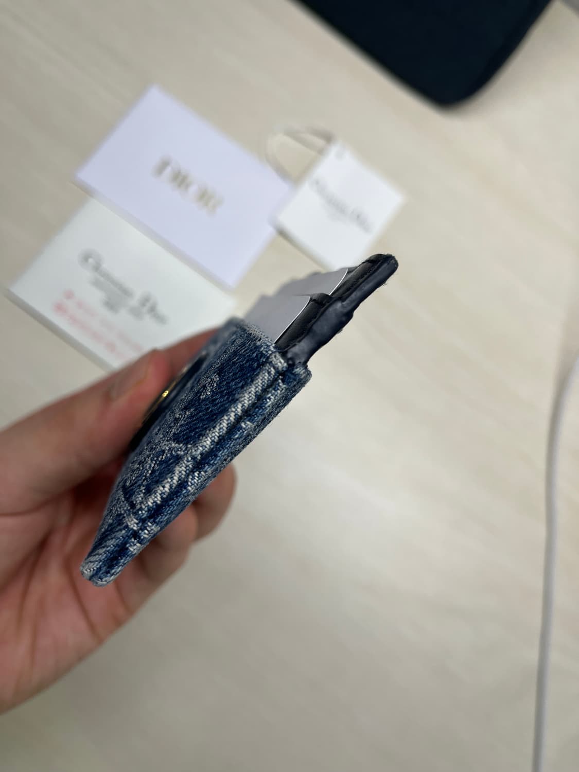 디올 몽테인 30 블루데님 카드지갑 상품이미지4