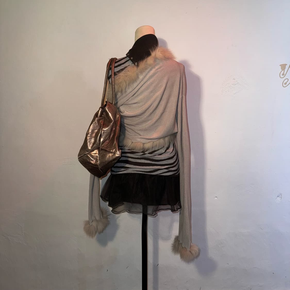 토끼 퍼 트림 언발란스 가디건 상품이미지7