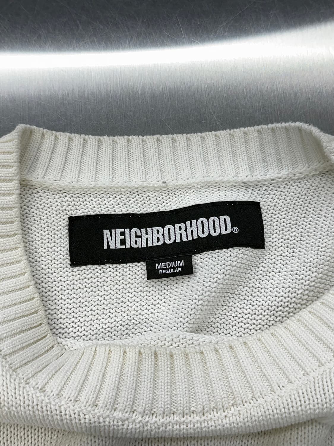 네이버후드 화이트 클래식 로고 크루넥 스웨트 셔츠 상품이미지7