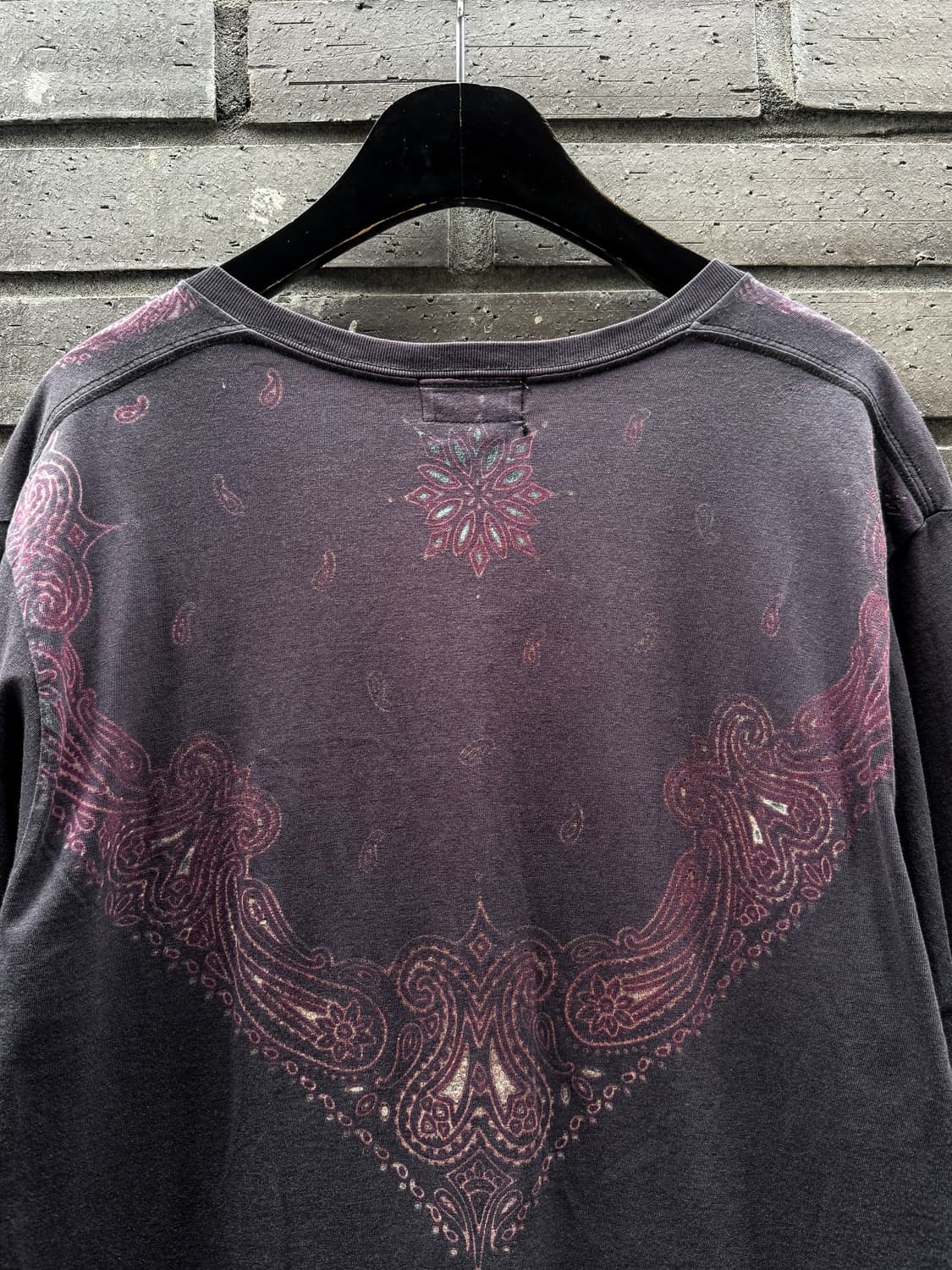 Paisley V-Neck T-shirt 상품이미지9